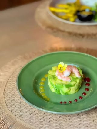 Tartar de Abacate e Camarão