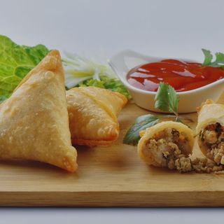 4 Unidade Chamuça de Frango