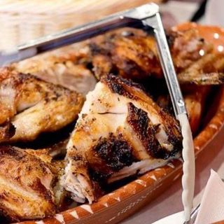 1/2 Frango Assado Com Molho
