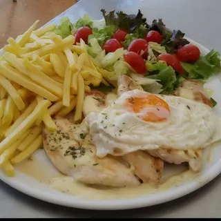 Menu Bitoque Frango Com Bebida