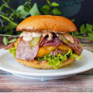 Cheesy Bacon Burger