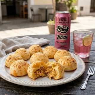 5 Pães de Queijo recheados com frango + bebida