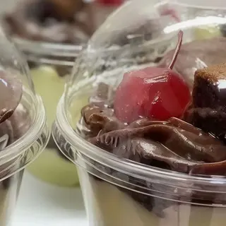 Bolo de pote choconinho com morango
