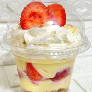 Torta de Morango no Pote