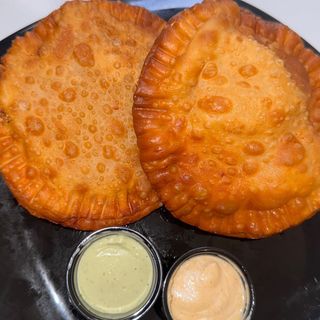 Frango Desfiado com Queijo