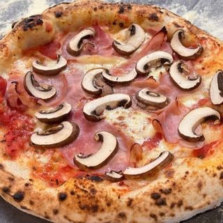 Pizza prosciutto