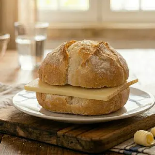 Pão com Manteiga e Queijo