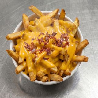 Batata Frita c/ Cheddar e Bacon