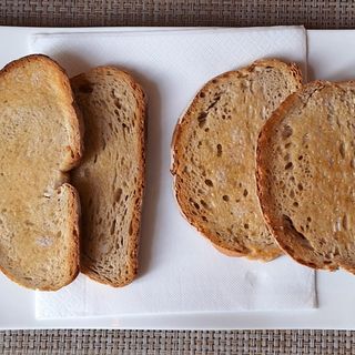 Pão torrado