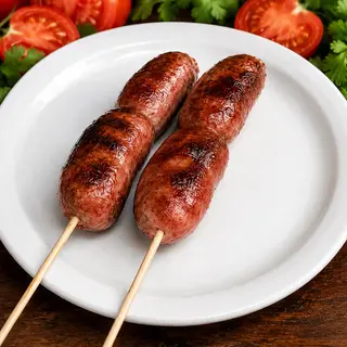 Espetinho de Linguiça Brasileira