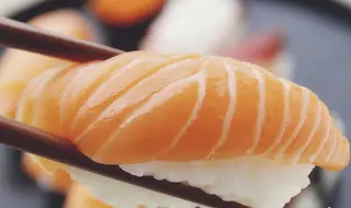 Nigiri Salmão (12 Peças)