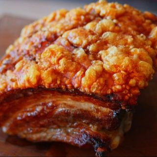 Barriga de Porco Crocante com Pure de Castannas