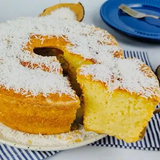 Fatia de Bolo de Coco