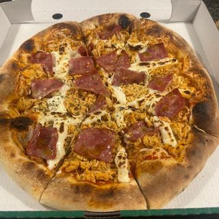 Pizza FranBacon com Requeijão