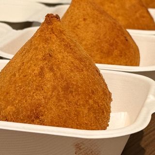 Mini salgados 10 unidades