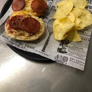 Pizza Pomodoro c/ Cebola Crocante e Bacon