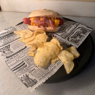 Hotdog com Cheddar e Bacon