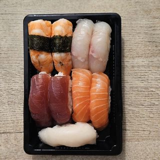 S01501-Nigiri Mix 5.99€