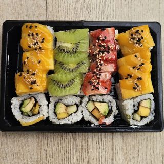 M11-Uramaki vegetable