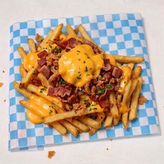 Batata frita com Cheddar e Bacon
