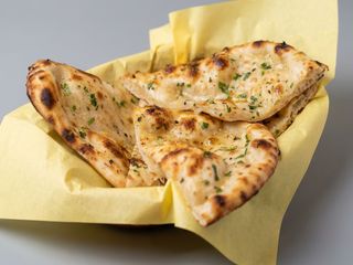  Pão de Manteiga/Butter Naan