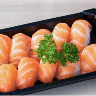 S22. Nigiri Salmão 10- Pecas