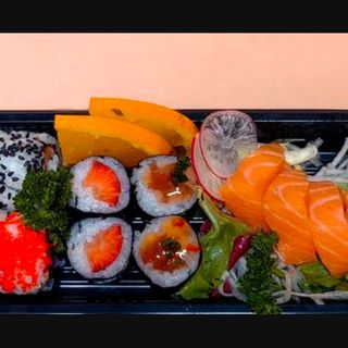 S34. Sushi e Sashimi 12-Pecas