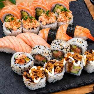S46. Sushi Mix Cozido 20-Pecas