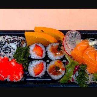 B34. Sushi e Sashimi 12-Pecas