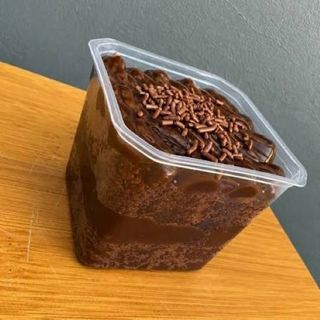 Bolo no Pote de Brigadeiro