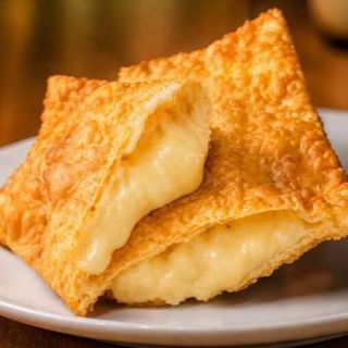 Pastel de Queijo Minas