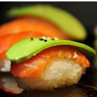Sushi Salmao Abacate