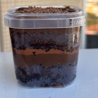 Bolo no pote chocolate