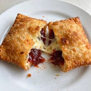 Pastel queijo com goiabada