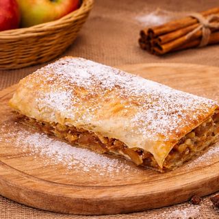 Plăcintă cu mere (200 gr)