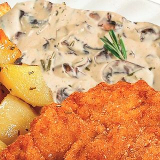 Snitel Porc, sos Marar si cartofi la cuptor