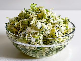 Salata de varza 2+1 Gratuit