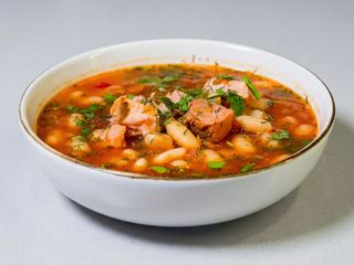 Ciorba de fasole cu afumatura