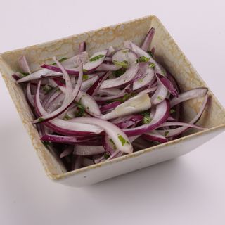 Salată de Ceapa rosie