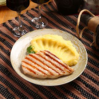 Piept de pui la gratar