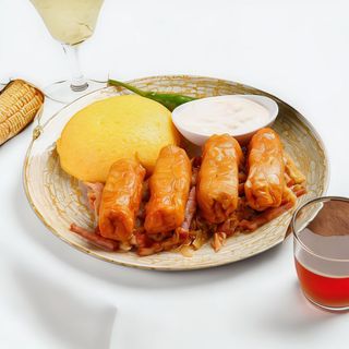 Sarmale cu mamaliguta