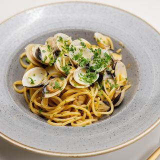 Spaghetti A.O.P cu Vongole