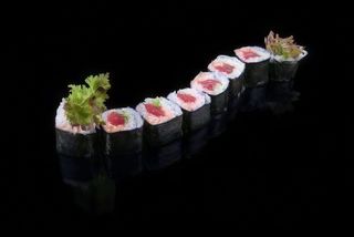 Spicy tuna hosomaki