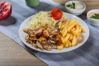 Shaorma la farfurie + sos si salata la alegere 