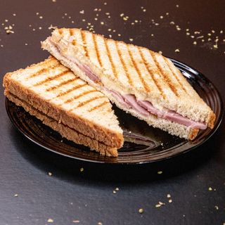 Club sandwich salam chorizo 