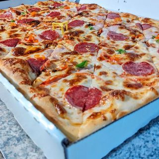 Pizza Party Di Napoli (La metru)