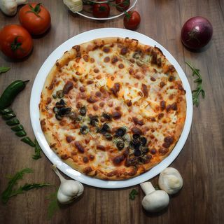 Pizza Colosseum Ø 32cm