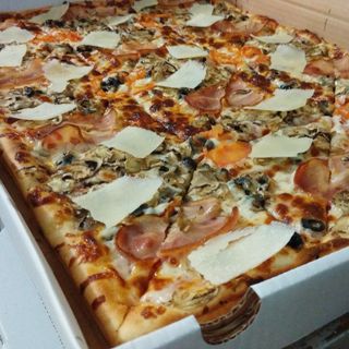 Pizza Party Napoli Deluxe