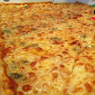 Pizza party Quatro Formaggi