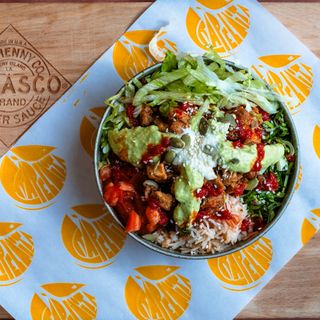 Burrito Bowl Chicken-Burrito la farfurie cu carne de Pui